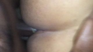 COLOMBIAN TRANNY HOOKER ENJOYNG BLACK COCK